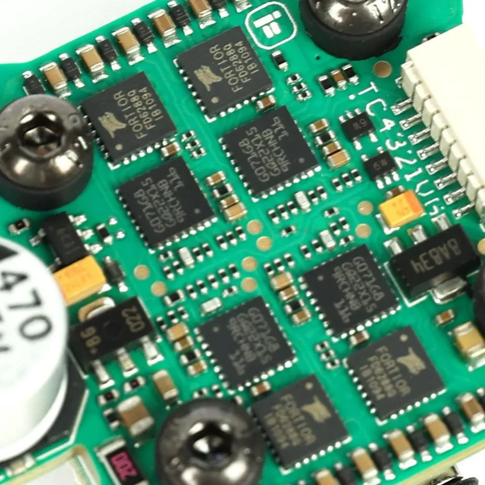 iFlight BLITZ Klein F7 Stack - BLITZ Mini F7 V1.1 Flight Controller / BLITZ Mini E55 4--1 2-6S ESC FPV parts