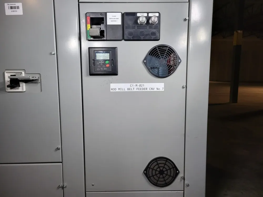 20 hp(VT), 600V, 3-Ph VFD SVX00031V018 Bucket Freedom 2100 MCC Frame
