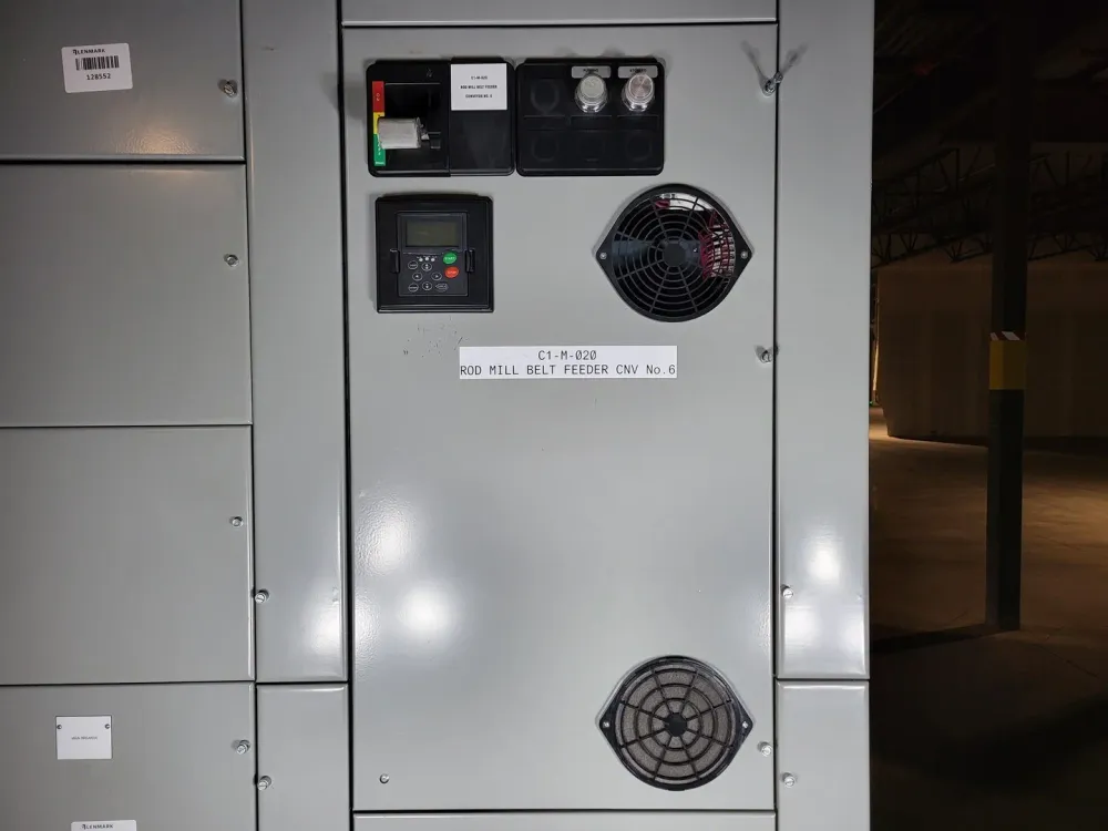 20 hp(VT), 600V, 3-Ph VFD SVX015A1-5A4N1 Bucket Freedom 2100 MCC Frame