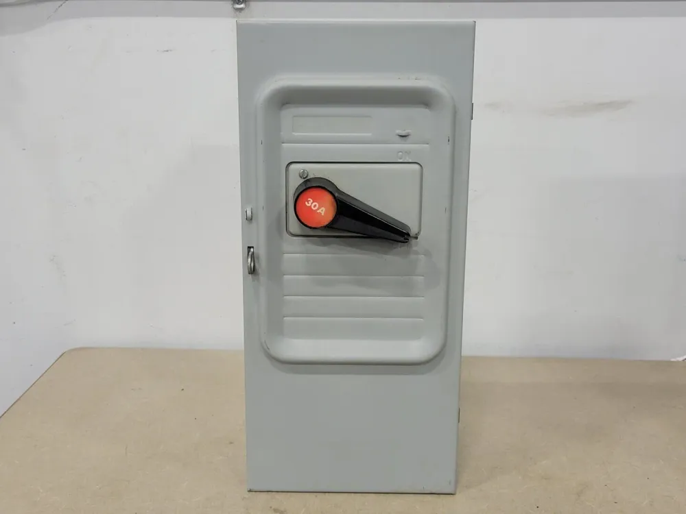 30 Amp, 2 Pole, 250 Volts Fusible Disconnect Switch 1322SN