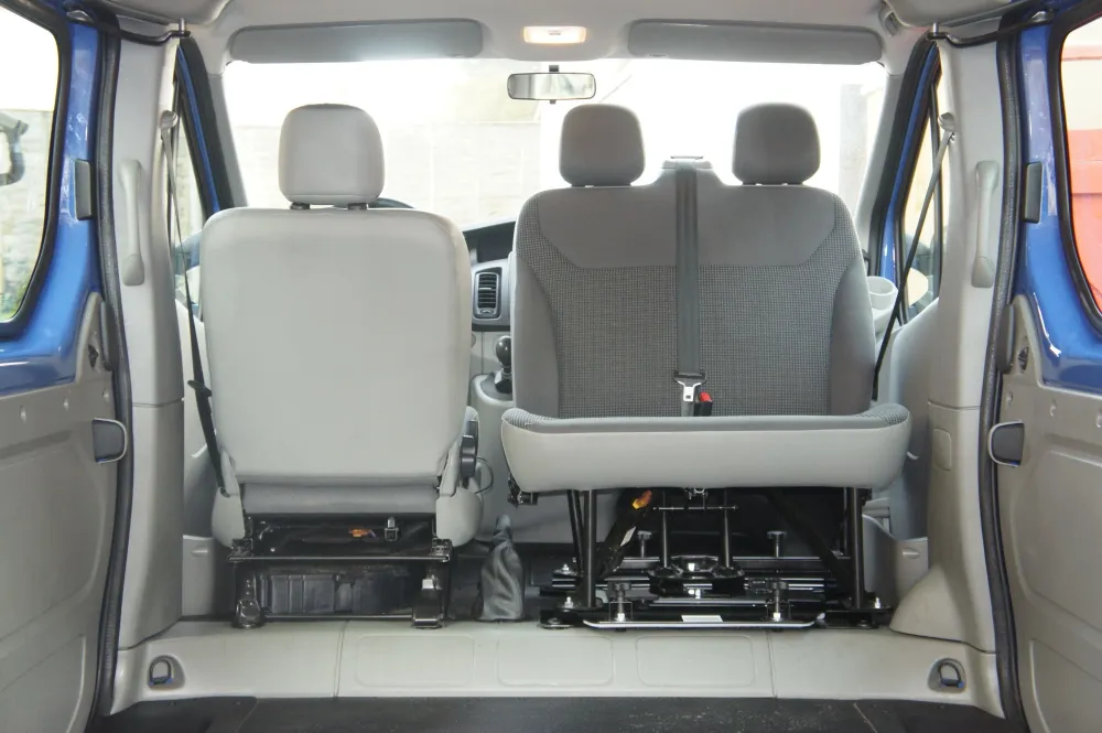 Demperbevestiging GRADE B: X82/X83 Double Swivel - Vivaro 2nd-3rd Gen (2001-2018) / Trafic 2nd & 3rd Gen etc. Kiravans Twe...