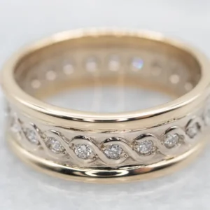 Professionele Klasse Two Toned Diamond Encrusted Eternity Band