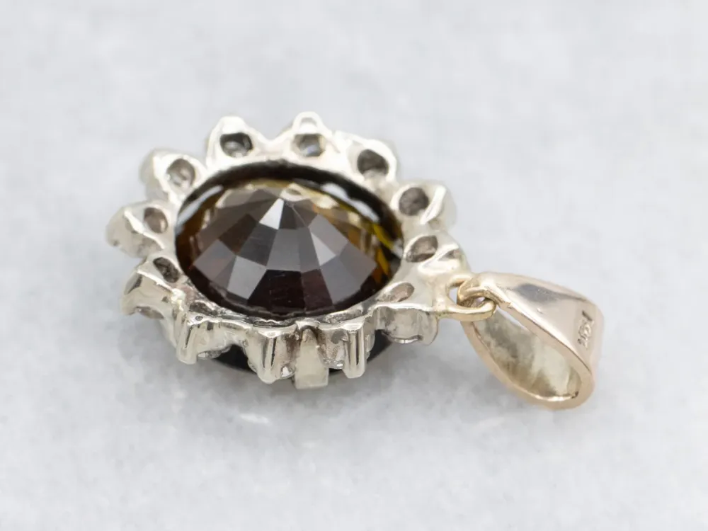 Two Tone Dravite Tourmaline and Diamond Halo Pendant met bovenste bevestiging