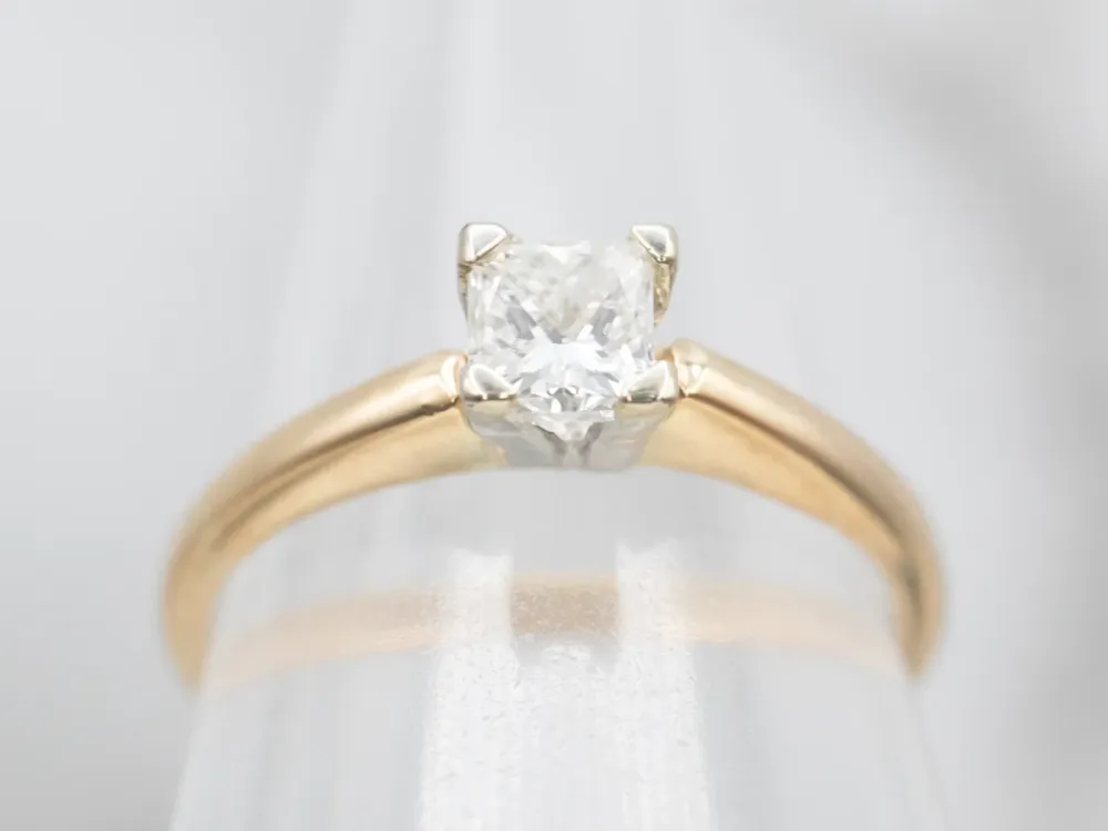 Veerpootlager Two Tone Princess Cut Diamond Solitaire Engagement Ring