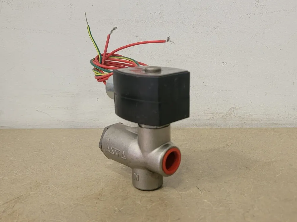 1/2" NPT 2-Way Solenoid Valve EF8223G010