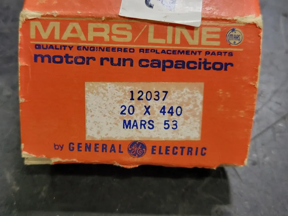 440 Volts Motor Run Capacitor 12037 uit Frankrijk