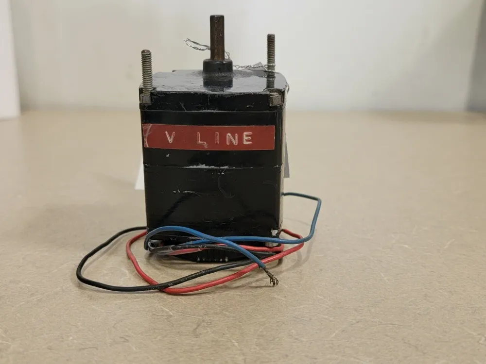 115 Volts 67 Rpm Gearmotor 748LC5018