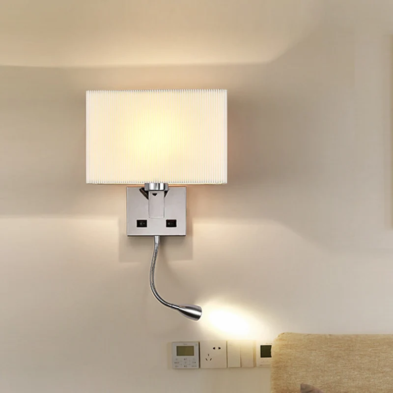 Fabric Cuboid Wall Light Kit Eenvoudig 1-Light White/Beige Spotlight Sconce Lamp Charging Port Beige