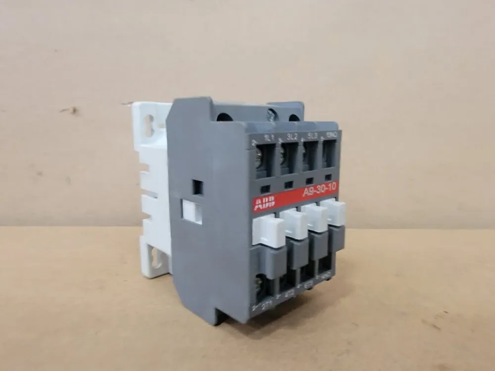 9 Amp, 3 Pole, 1NO, 175-208 VAC Coil Contactor A9-30-10-34