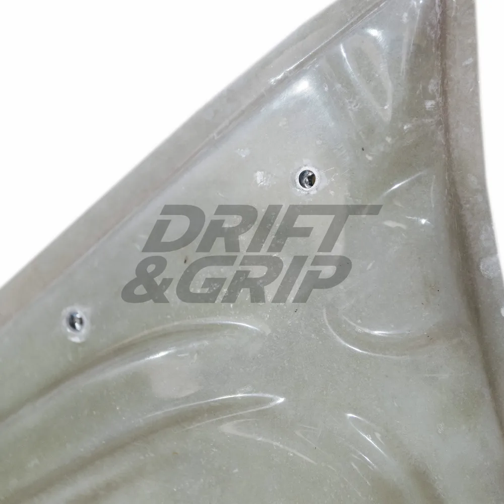 CAPO CON REJILLA BMW E36 COMPACT/SEDAN/TOURING - FIBRA
