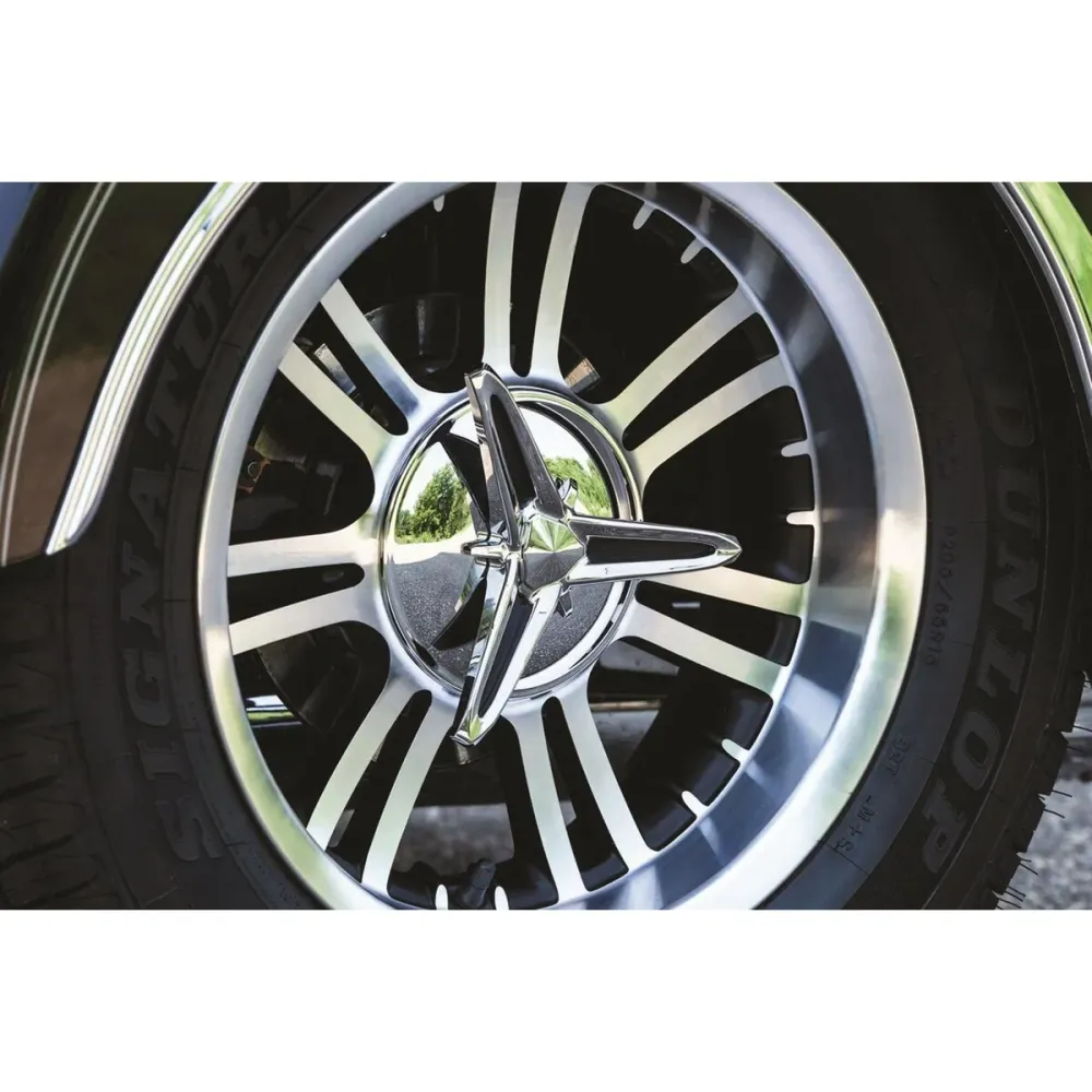 Kuryakyn Knock-Off rear wheel caps Harley-Davidson Trike 09-Up