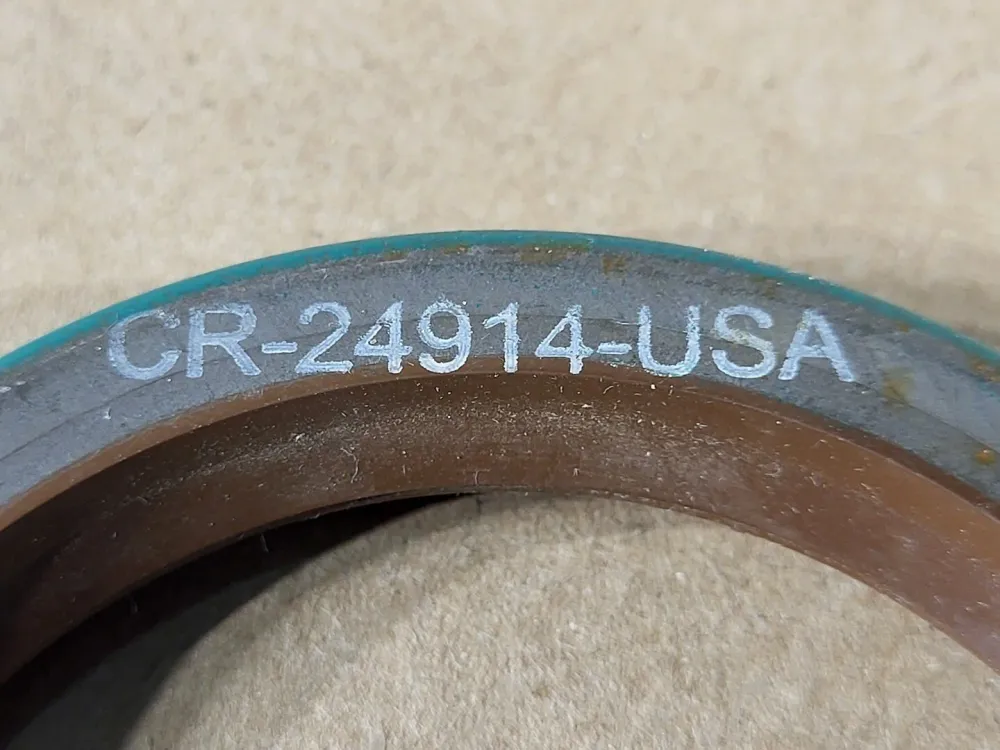 Oil Seal 1 Lip Spring Type, 2.5"ID x 3.256"OD x 0.438"W, CR 24914