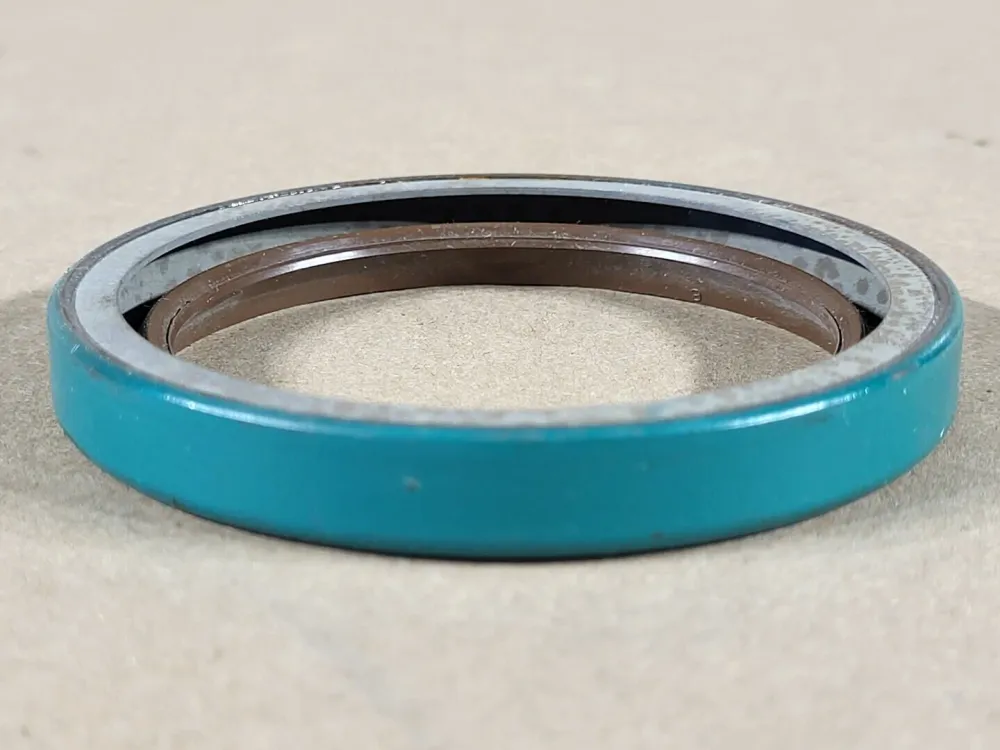 Oil Seal 1 Lip Spring Type, 2.5"ID x 3.256"OD x 0.438"W, CR 24914
