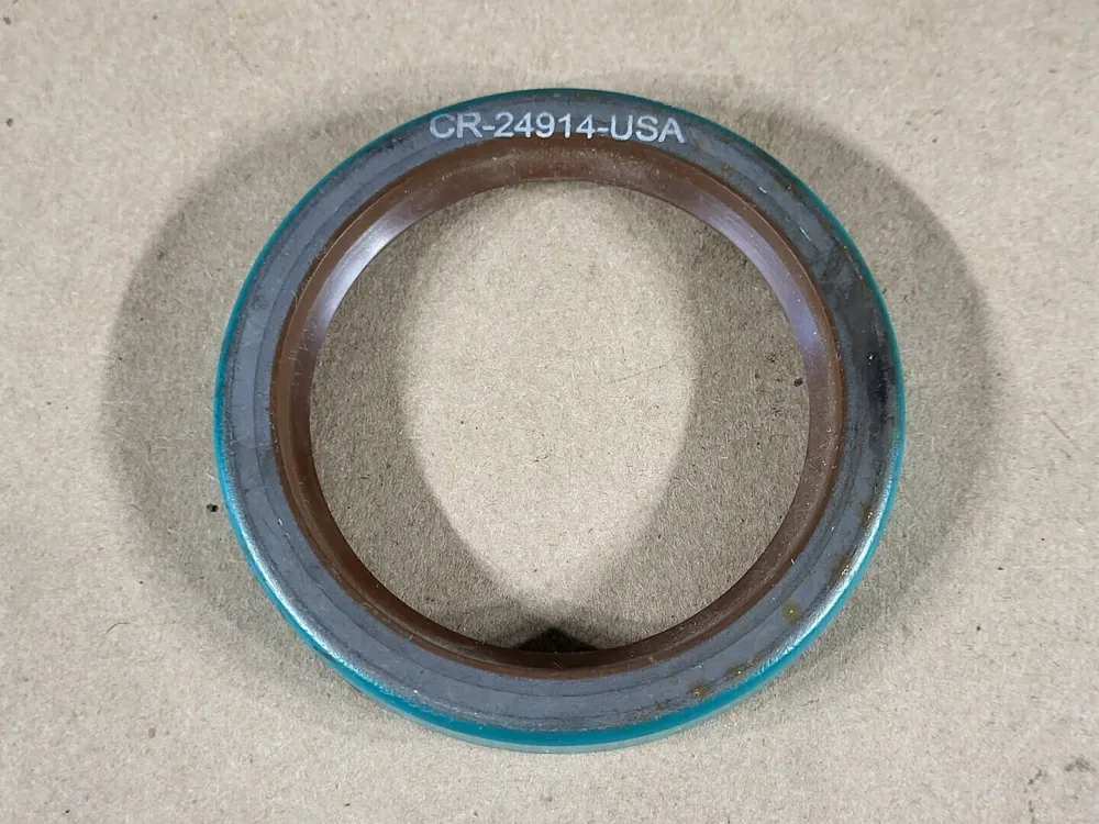 Oil Seal 1 Lip Spring Type, 2.5"ID x 3.256"OD x 0.438"W, CR 24914
