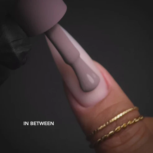 068 - Between Gel Polish voor Oude Auto's