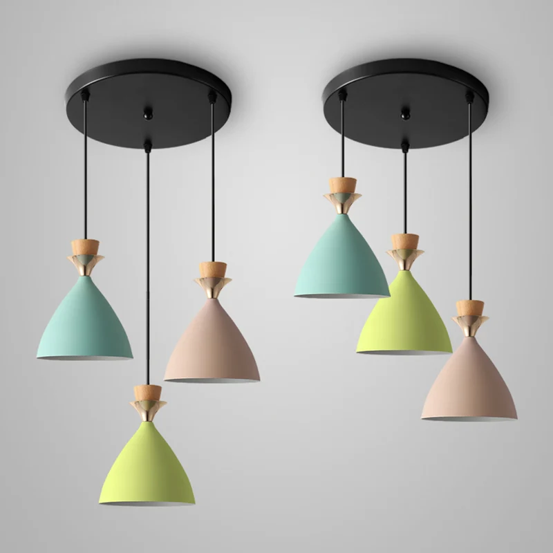 Macaroon 3-lichts clusterhanger groen-roze-gele kegelvormige metalen kap hanglamp met verstelbare ophangdraad van 150 cm