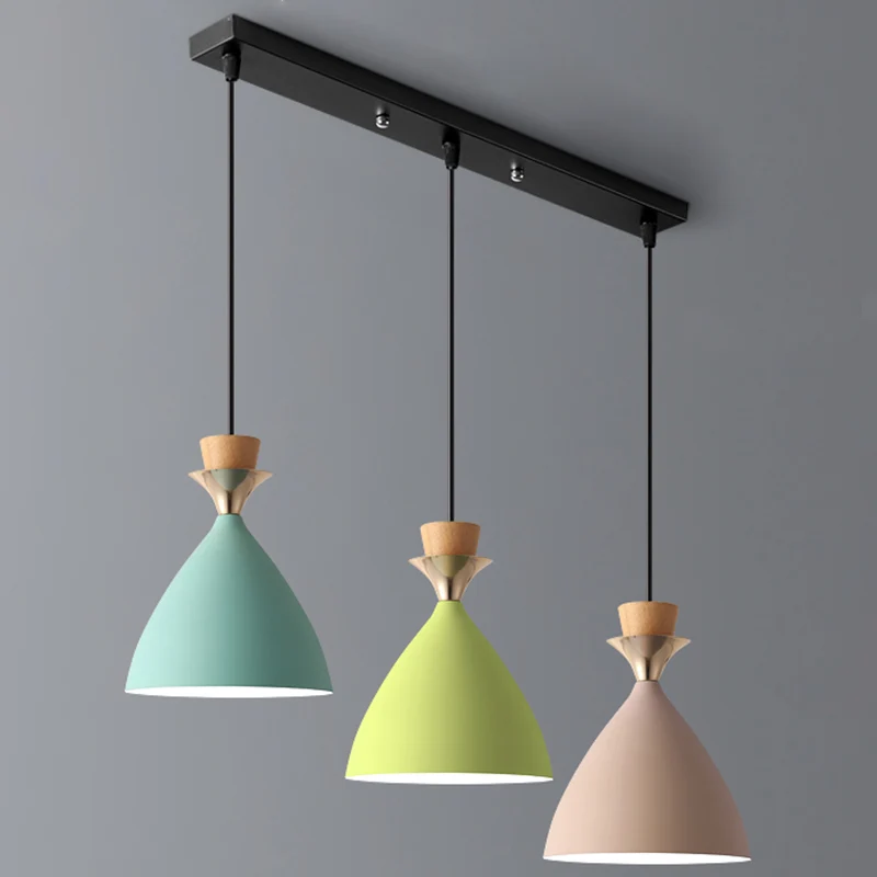 Macaroon 3-lichts clusterhanger groen-roze-gele kegelvormige metalen kap hanglamp met verstelbare ophangdraad van 150 cm