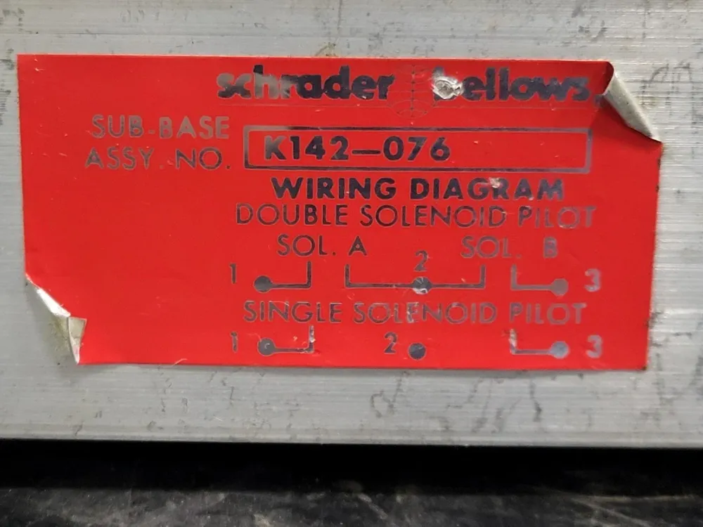 Three-Station Plug- Manifold Assembly K142-076