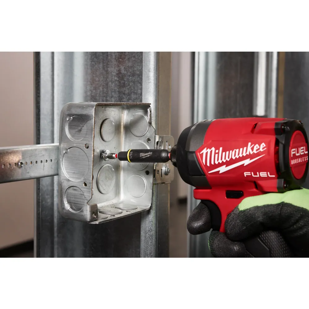 Milwaukee Tools 8--1 Multi-Bit & Nut Driver W/ SHOCKWAVE Impact Duty™ Bits & Nut Drivers
