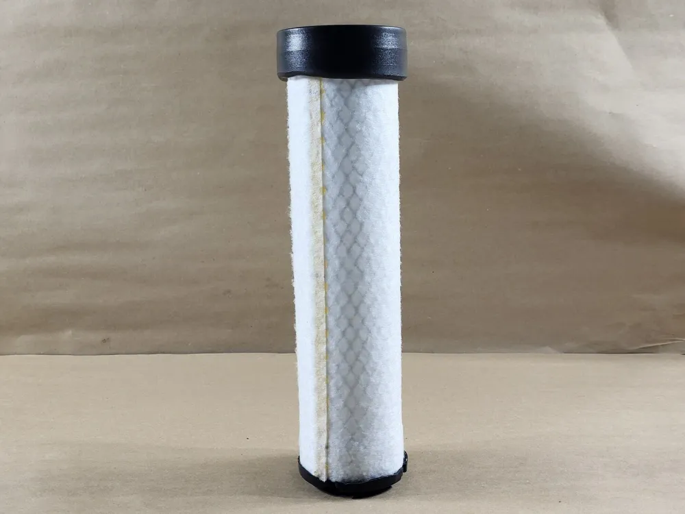 Radial Seal Air Filter RS3703