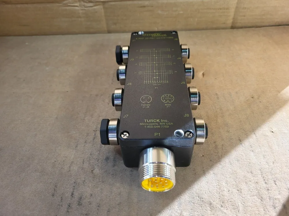 Breakout Box R4265235