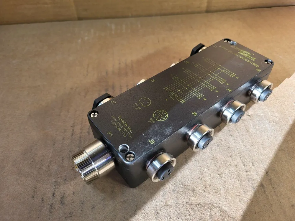 Breakout Box R4265235