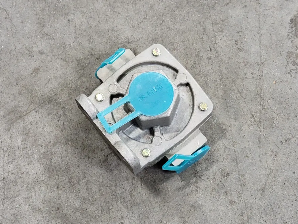 Pneumatic QR-1 Brake Rap Release Valve 229859, 3/8" NPTF