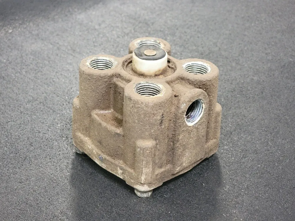 R-12 Air Brake Relay Valve H102626BXW