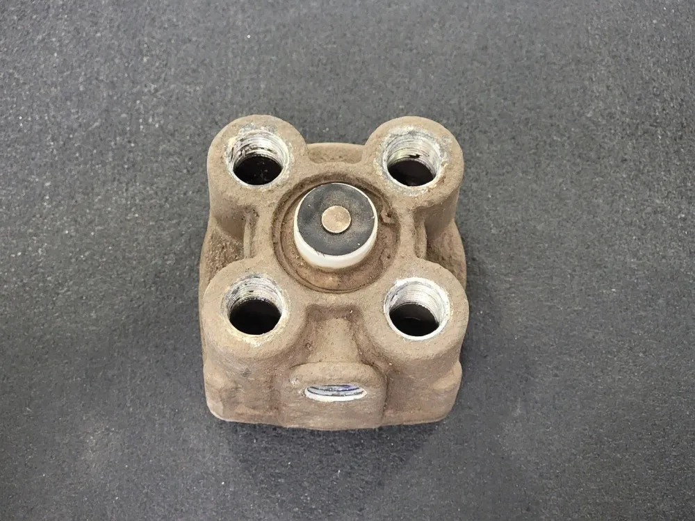 R-12 Air Brake Relay Valve H102626BXW