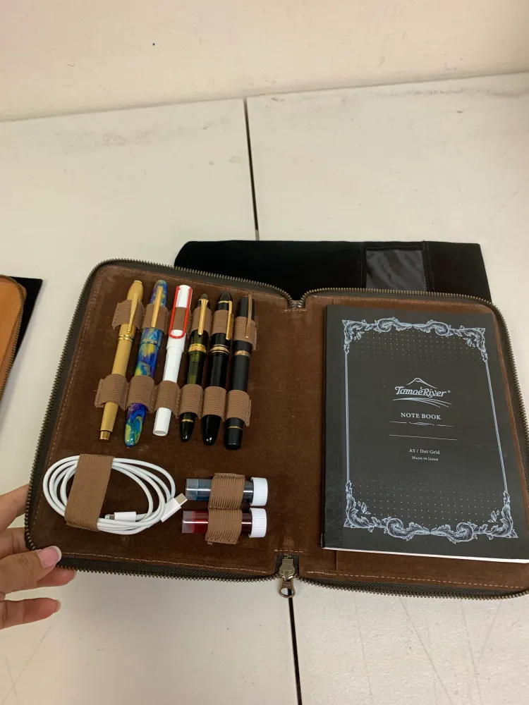 Pen Boutique Yak Natuurleer A5 Zipped Folio - Crazy Horse Chocolate
