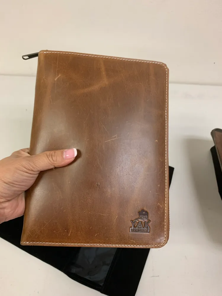 Pen Boutique Yak Natuurleer A5 Zipped Folio - Crazy Horse Chocolate
