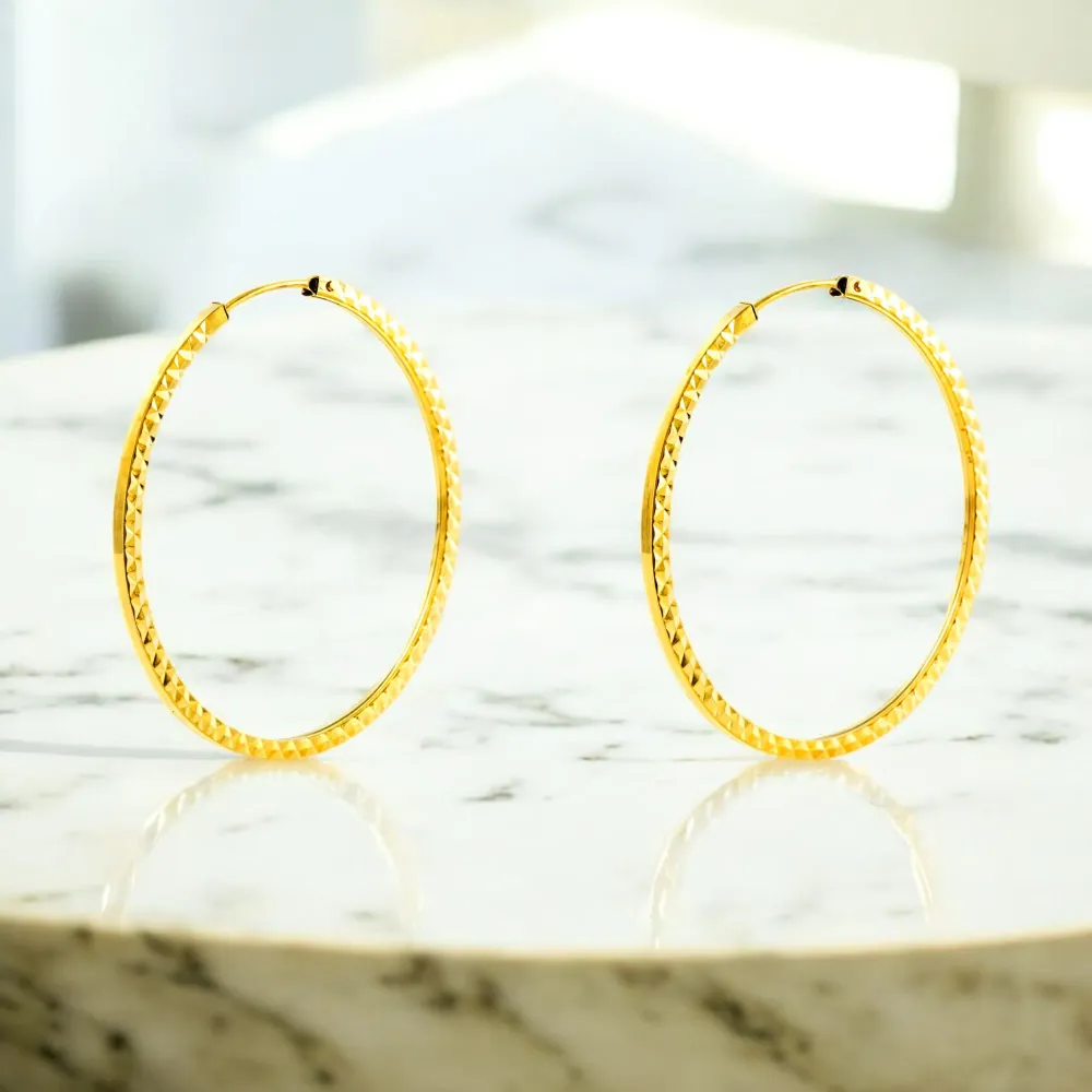 18ct Yellow Gold Square Uitgehouwen Hoop Earrings 35 x 1.2 mm