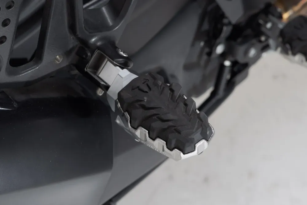 Evo Passenger Footrest Kit Harley Davidson Pan America
