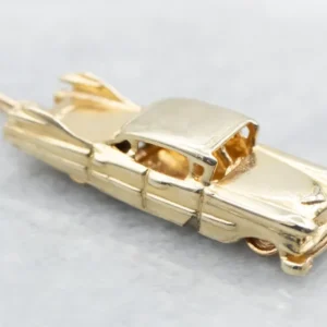 Zonnegeel Gold Car Charm Spinning Wheels