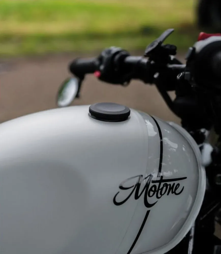 Tank Cap Plate Triumph set met bevestigingsmateriaal