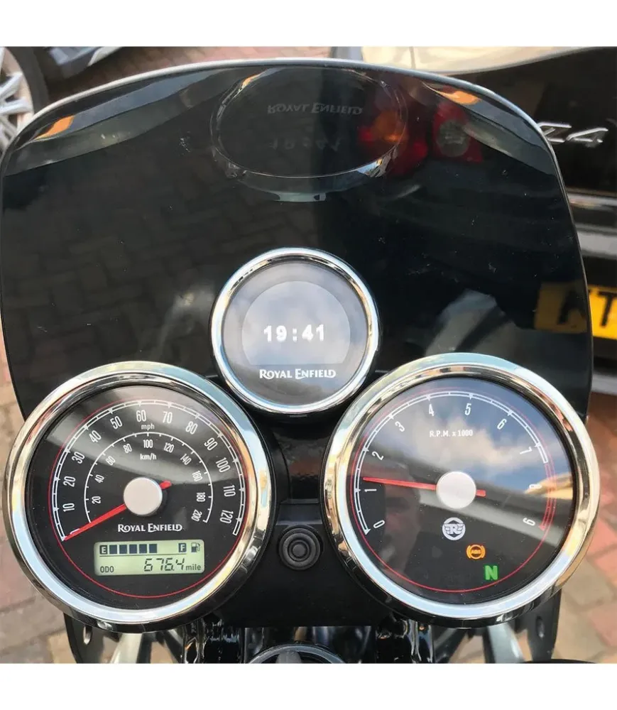 Tripper Navigation System Interceptor and Continental GT 650 - Royal Enfield