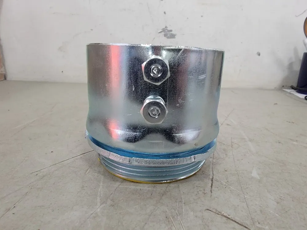 3" EMT Set Screw Type Straight Box Connector Isolatie 1457