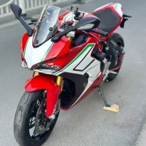 Amotopart 2017-2022 Ducati SuperSport 939 / 939S White Red Fairing Kit