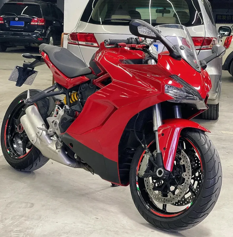 Amotopart 2017-2022 Ducati SuperSport 939 / 939S Red Black Fairing Kit
