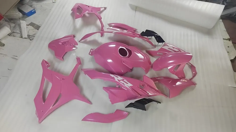 Amotopart 2023-2024 BMW S1000RR roze kuipset