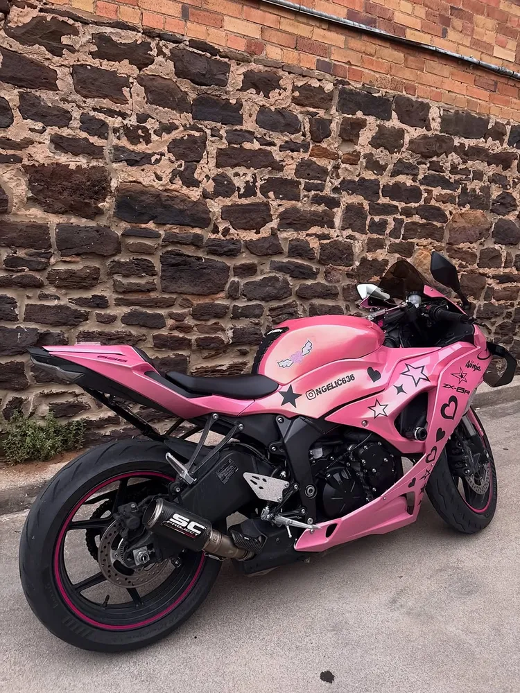 Amotopart 2024-2026 Kawasaki ZX-6R roze kameleon kuipset