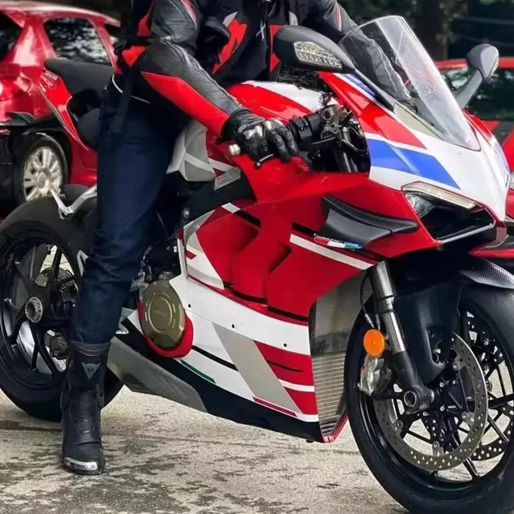 Amotopart Ducati 20-21 Panigale V4 V4S Black White Red Rooding Kit