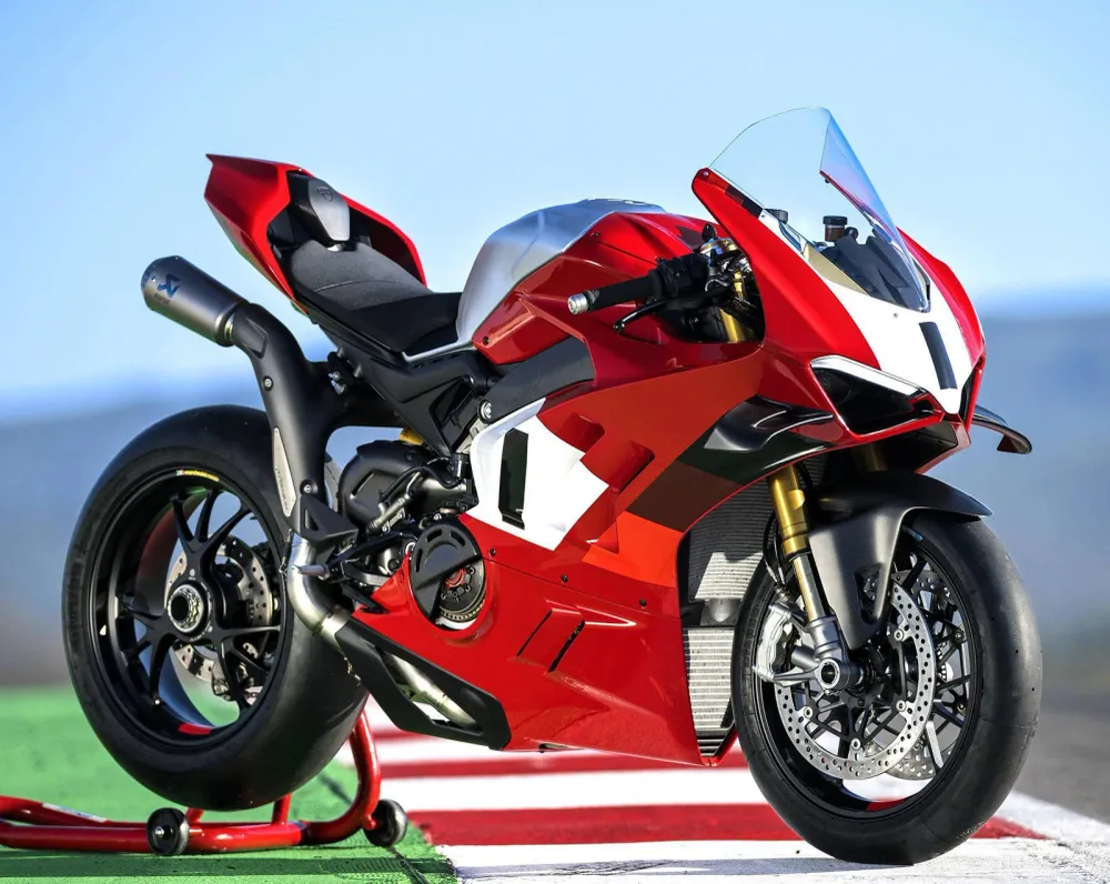 Amotopart Ducati 22-24 Panigale V4 V4S Black White Red Rooding Kit