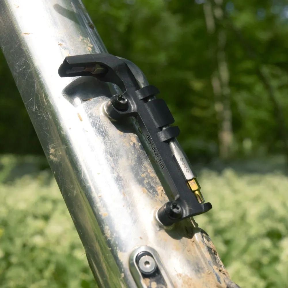 DAYSAVER carrier frame mount