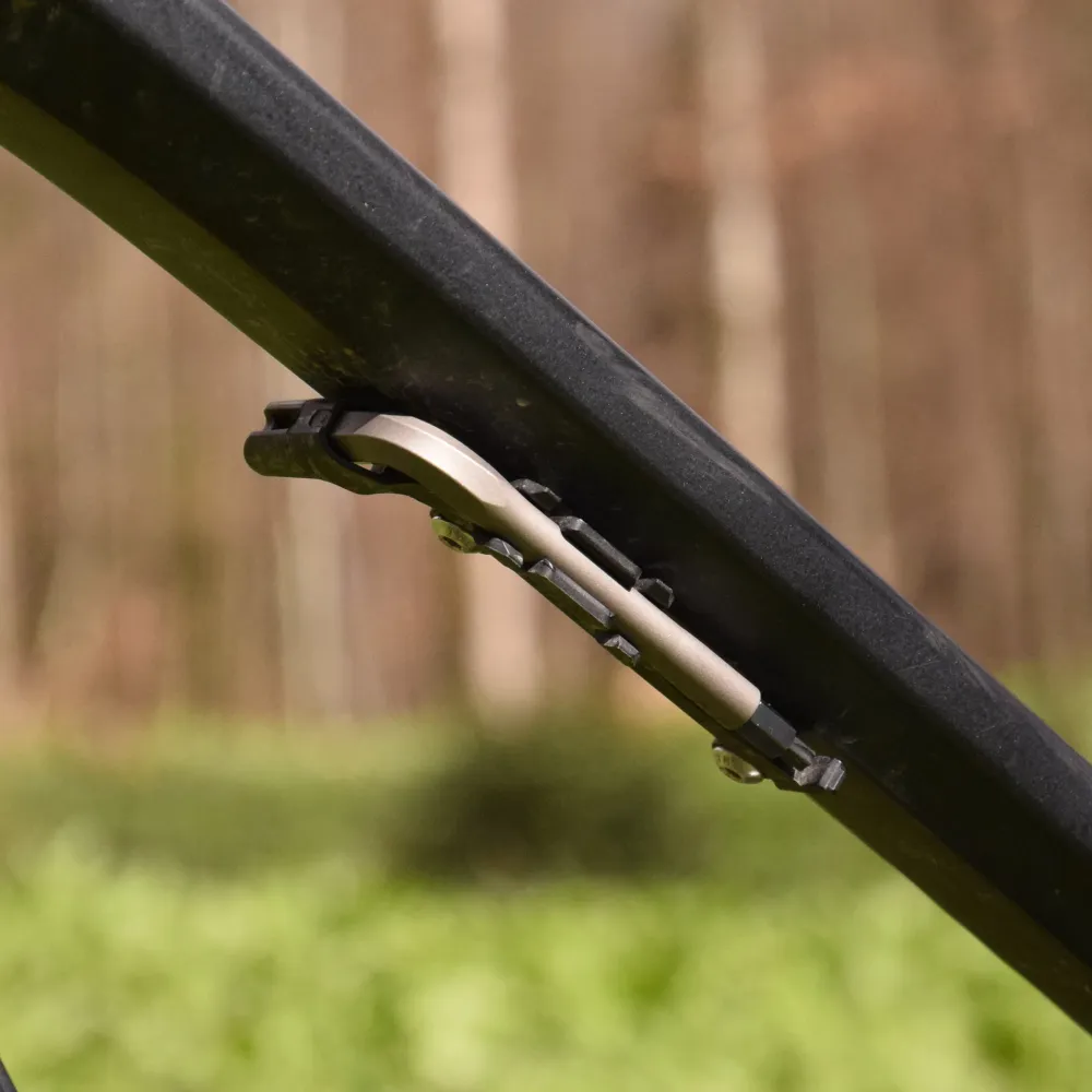 DAYSAVER carrier frame mount