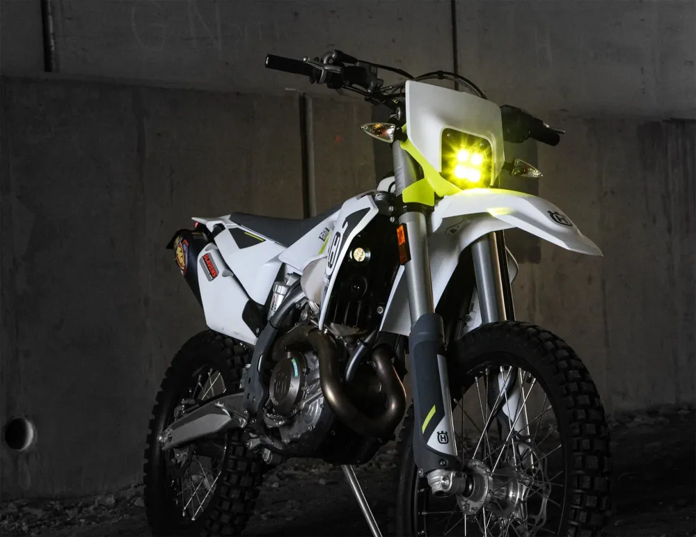 Bevestiging voor rijlicht – KTM EXC/ Husky FE DENALI Electronics