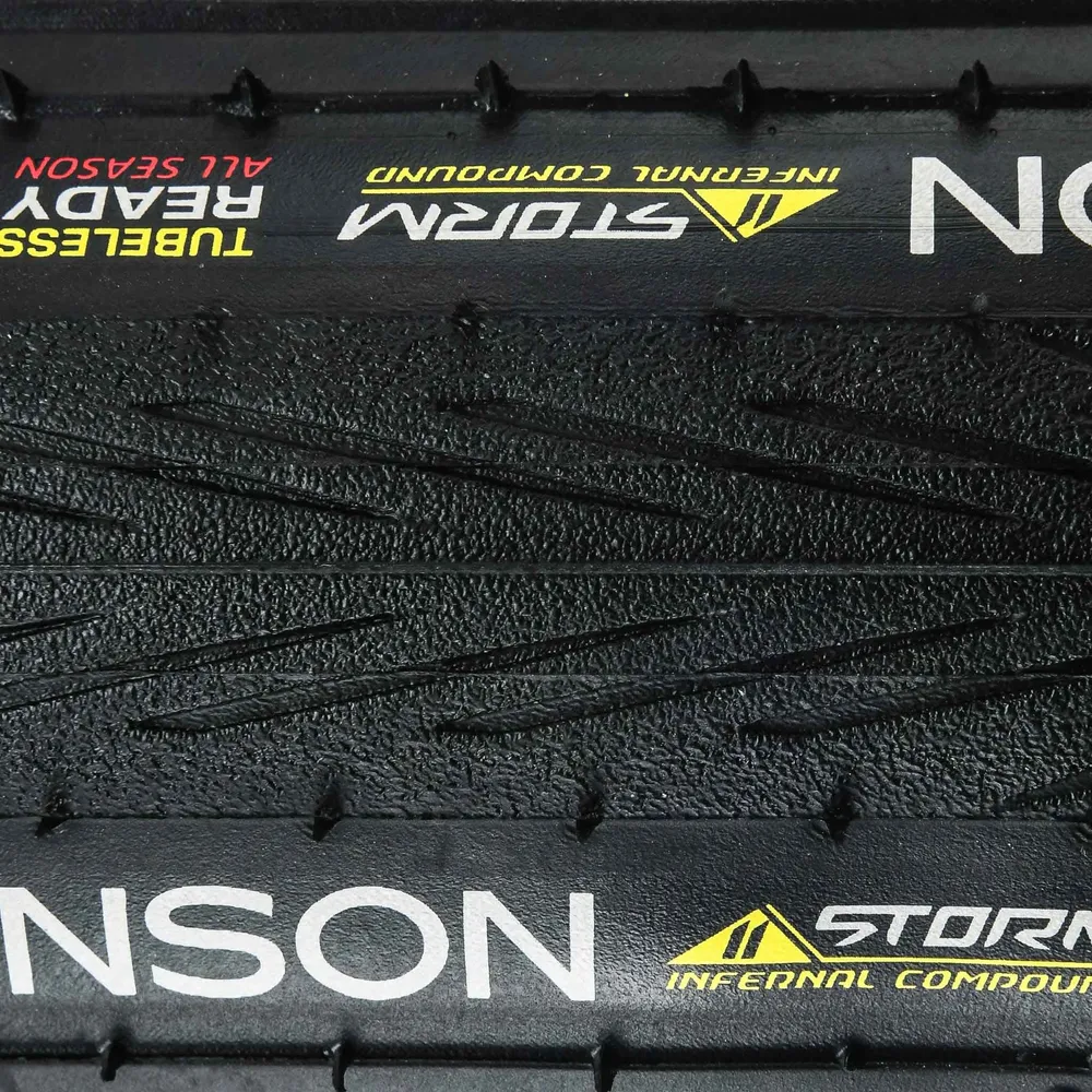 HUTCHINSON FUSION 5 ALL SEASON ElevenStorm 700c Tubeless Ready Zwart band