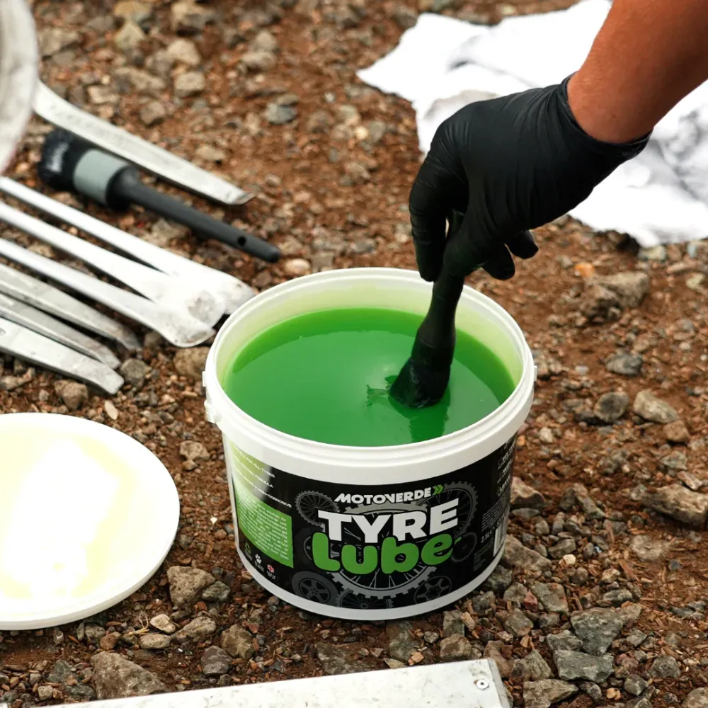 MOTOVERDE tyre lube