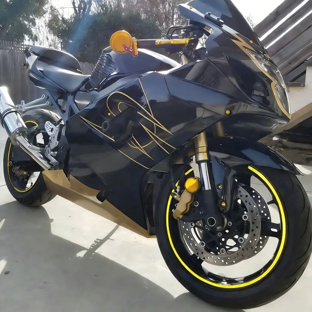 Amotopart Suzuki 2003-2004 GSXR1000 Black Golden Fairing Kit