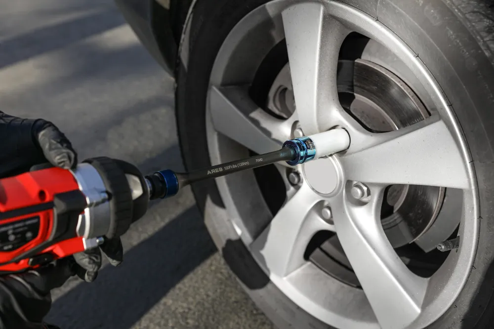 ARES 70362 - 100 ft-lb Torque Limiting Extension Bar